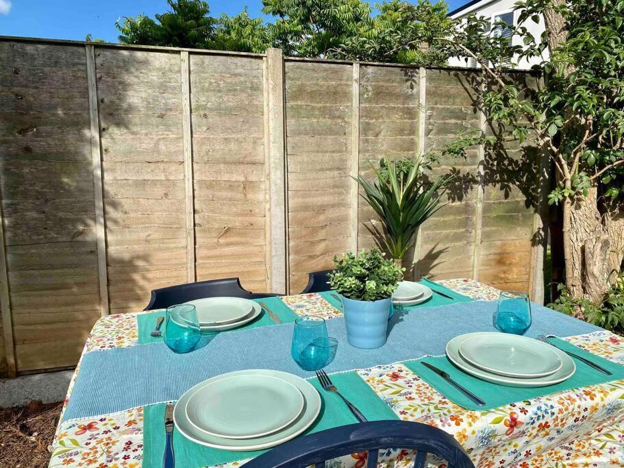 Beach Home With Garden, Close To New Forest Bournemouth Buitenkant foto